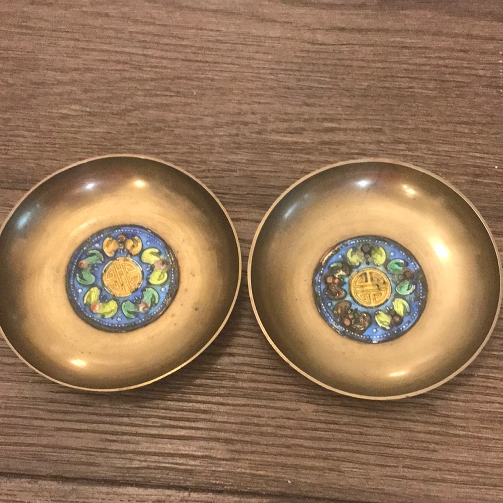 Vintage little Chinese dish pair brass enamel ware bat design backward N